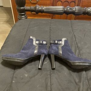 Women's Suede Ankle Boots - Navy